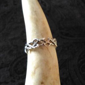 Celtic pattern silver ring
